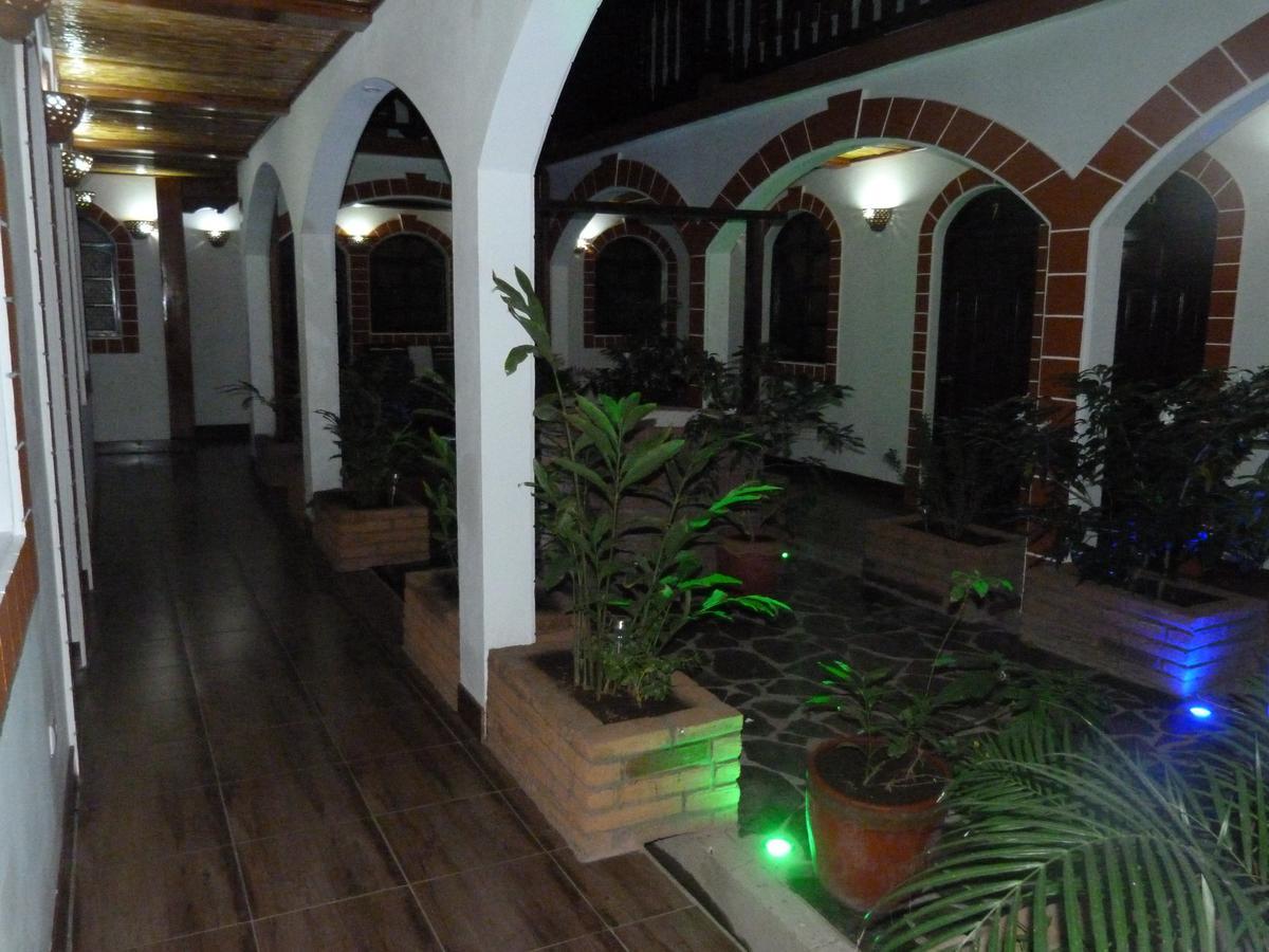 Hotel La Gran Sultana Granada Exterior photo